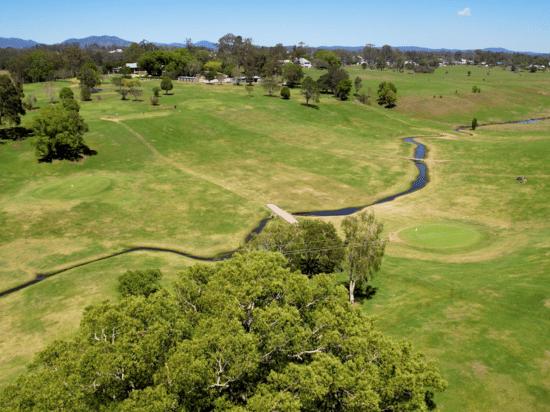 18 hole golf course in Gympie